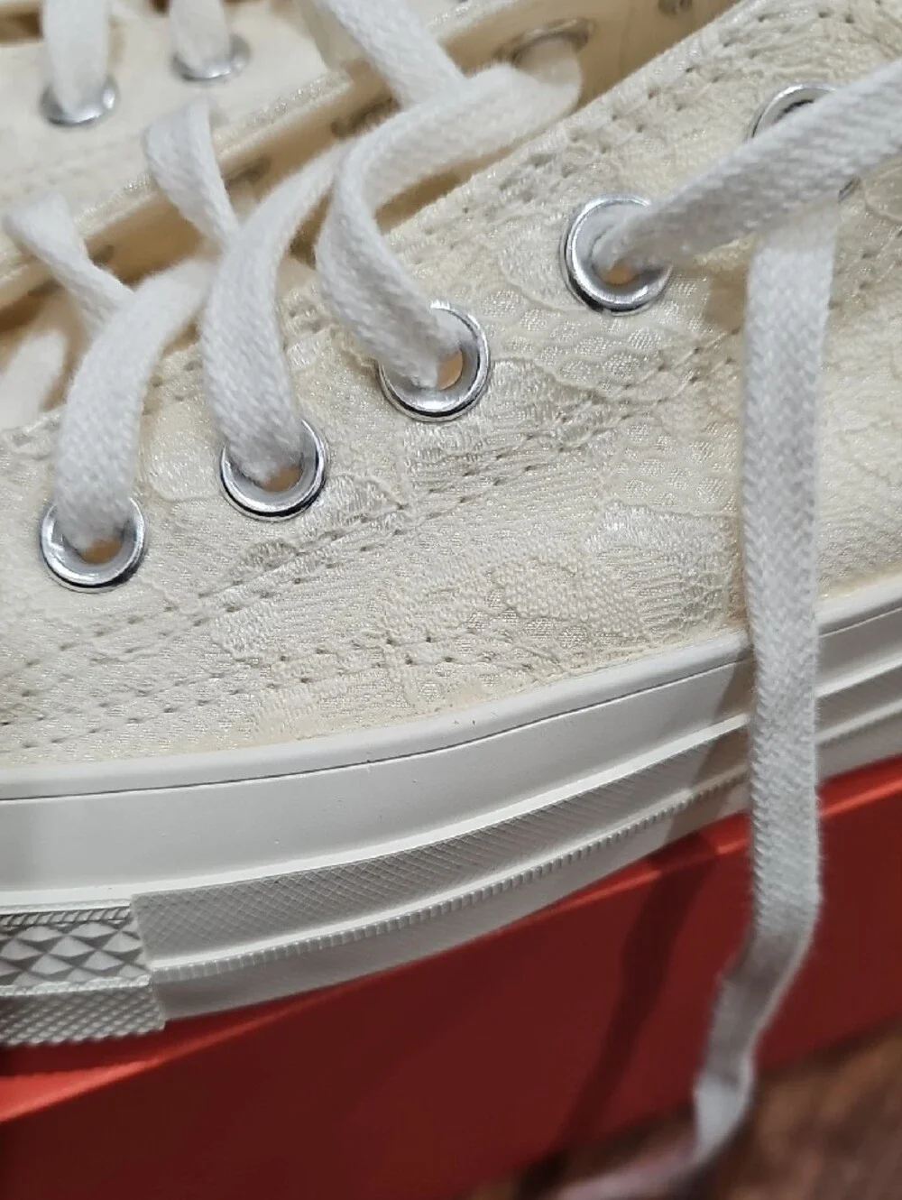 Converse Ivory Lace Low-Top Sneakers - Picture 4 of 7
